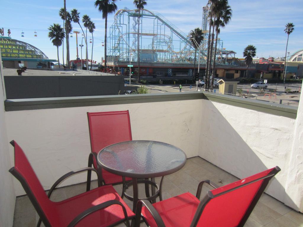 Carousel Beach Inn Santa Cruz Bilik gambar